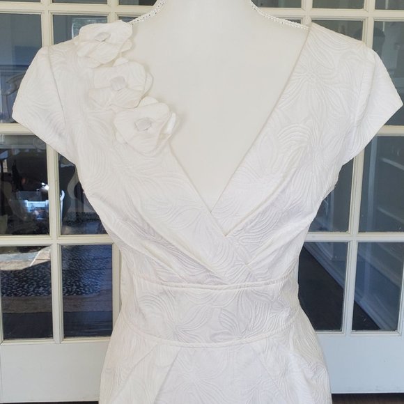 White Tapestry Dress - Picture 3 of 8